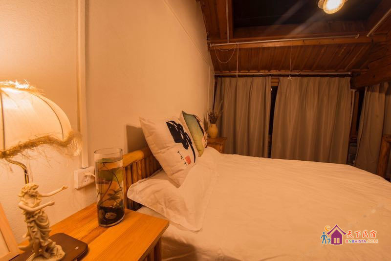 禅香复式家庭房