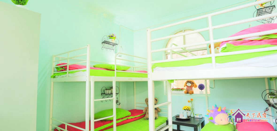 精品四人间(床位)