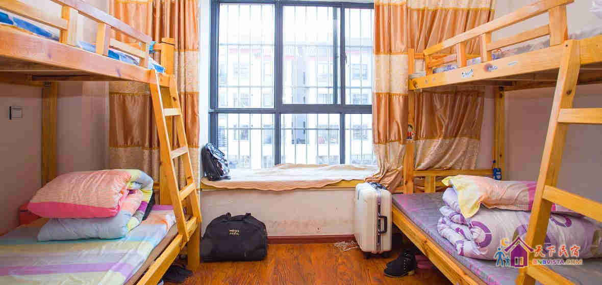 女生六人间(床位)