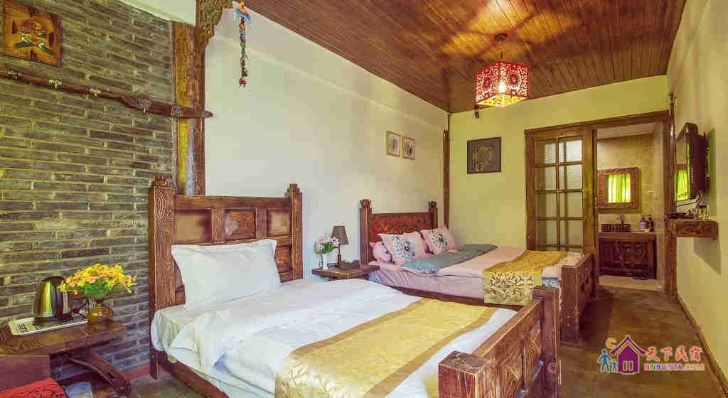 园景温馨家庭房