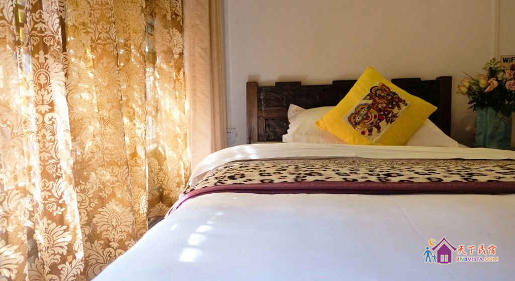 感庭秋一楼标准间