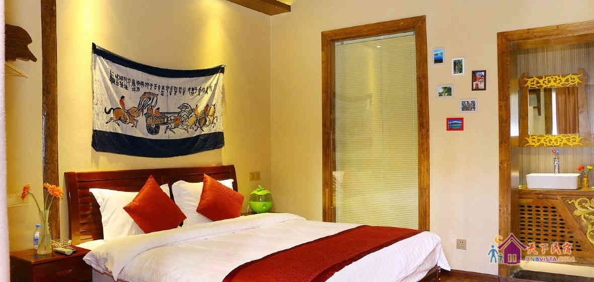 龙潭舒适大床房