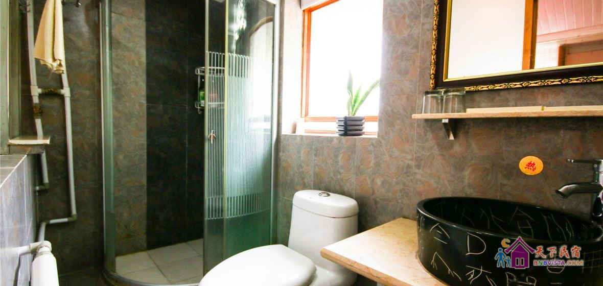 数码豪华大床房