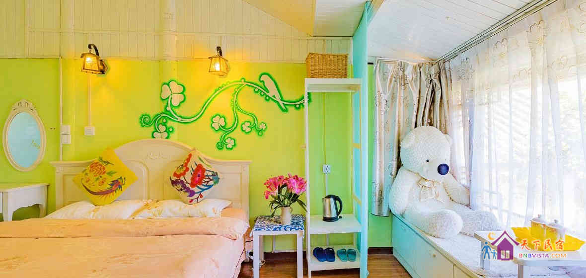 豪华阳光大床房