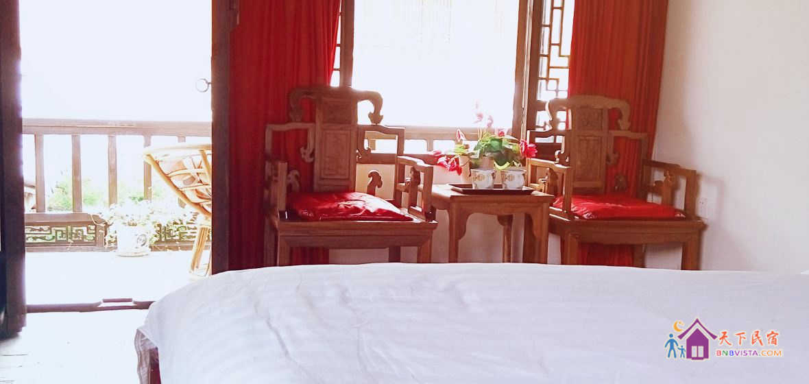 雪山观景大床房