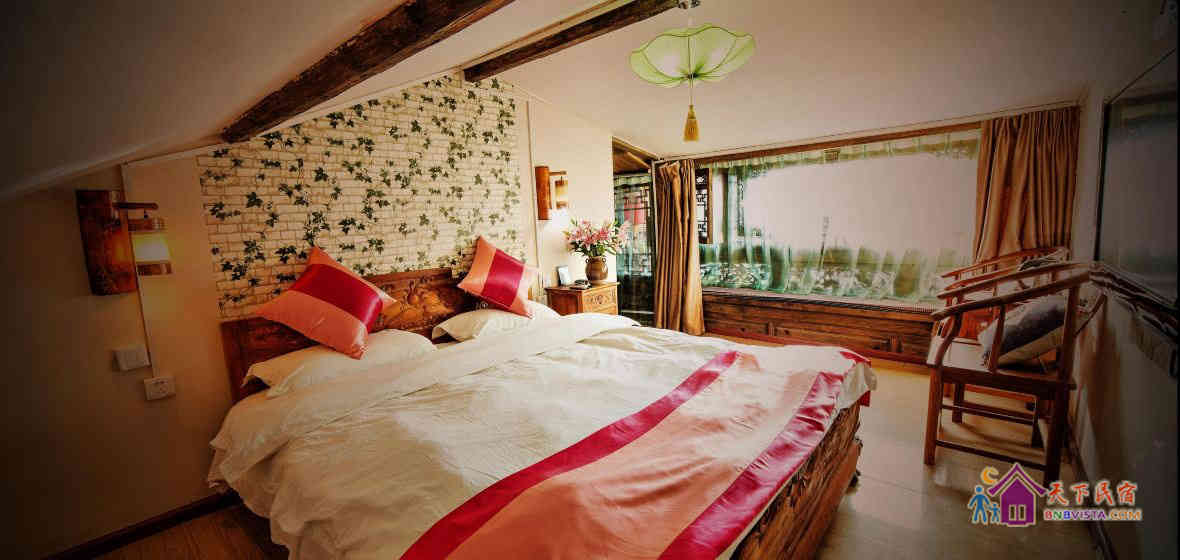 阳光观景大床房204