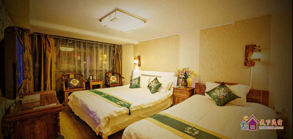 温馨家庭双床房105