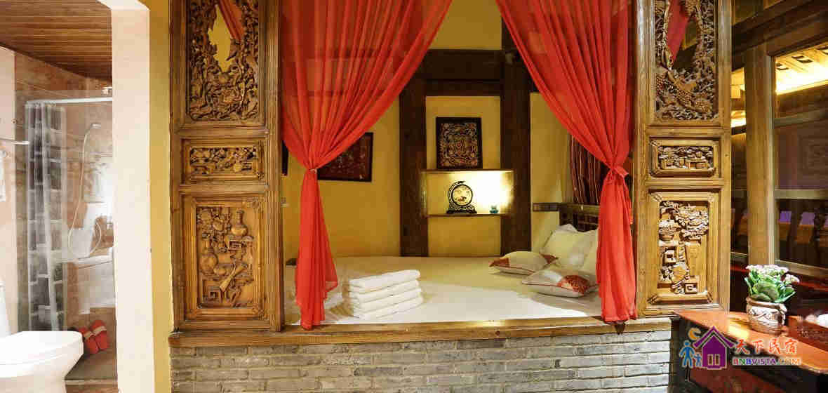 中式古韵雕花大床房