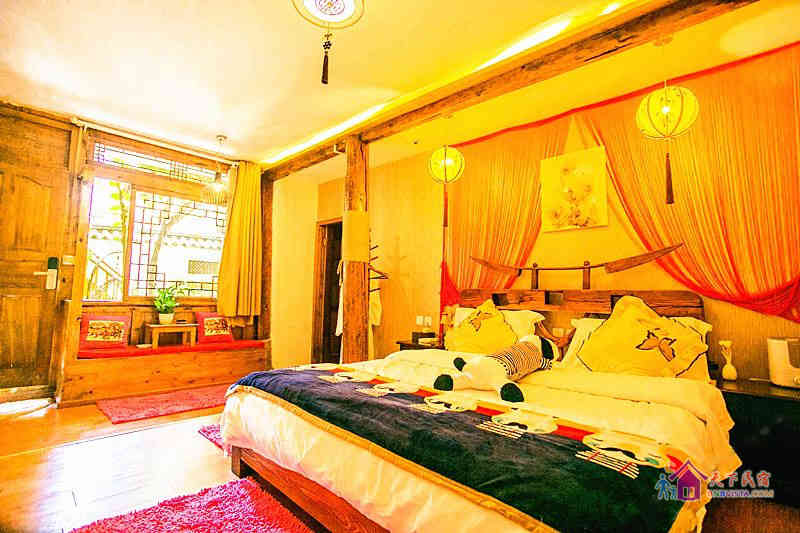 百合竹实木大床房