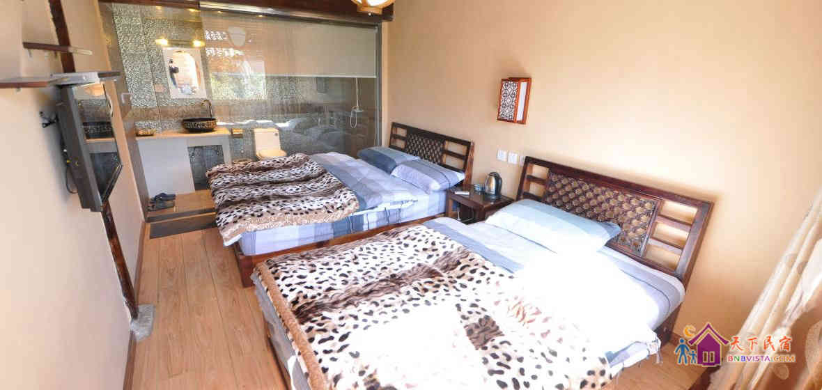 阳光家庭双床房101