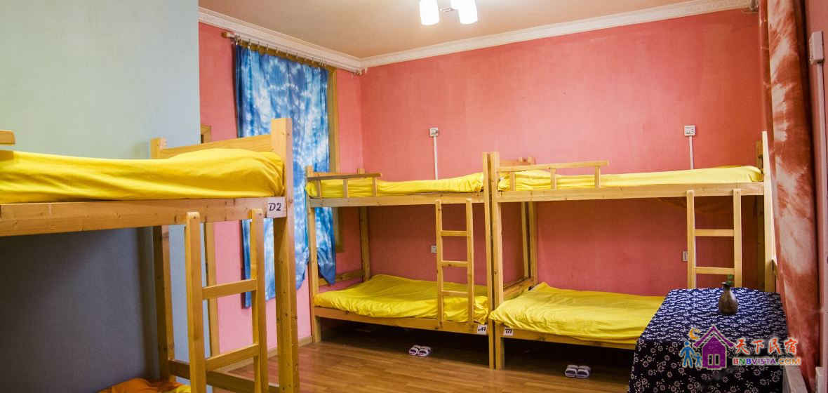 女生4人间(床位)