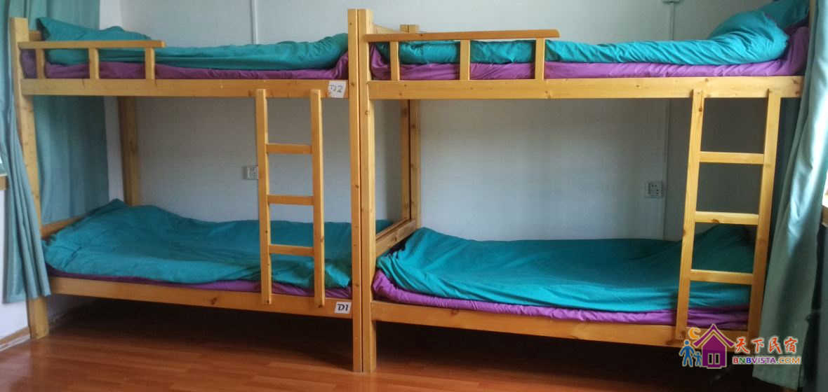 男生4人间(床位)