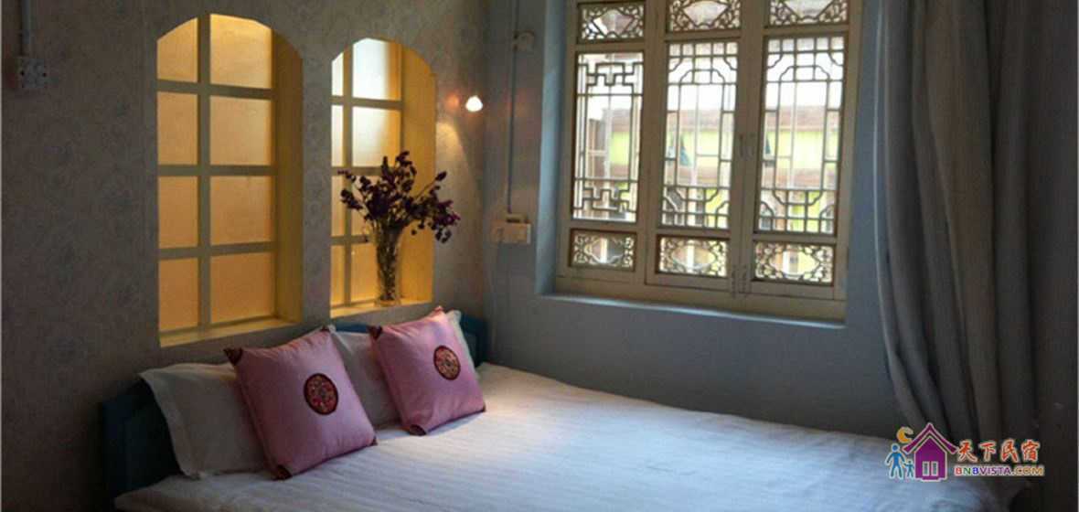 101倚水间河景阳光大床房