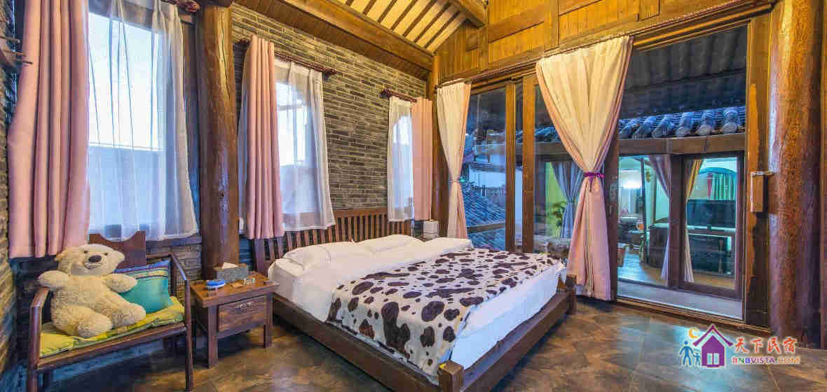 吉祥阳台大床房