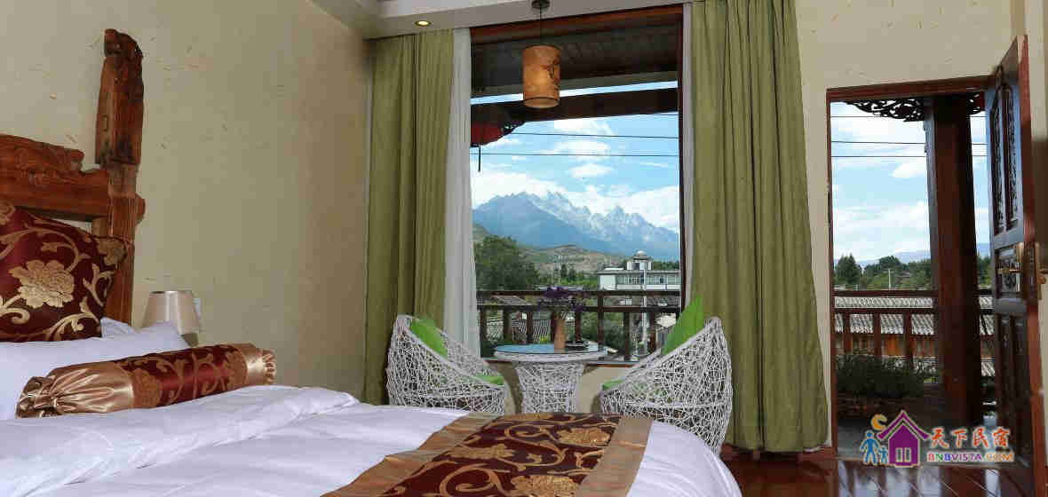 雪山观景大床房