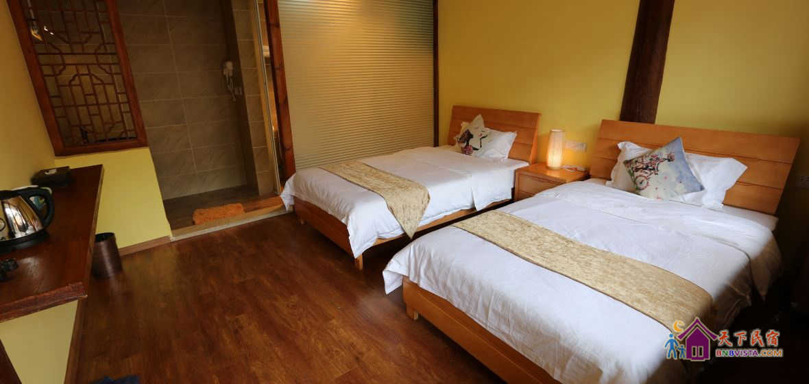 杜鹃花温馨双床房