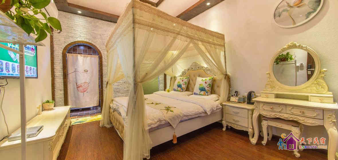 6203苏墨白精品蜜月房