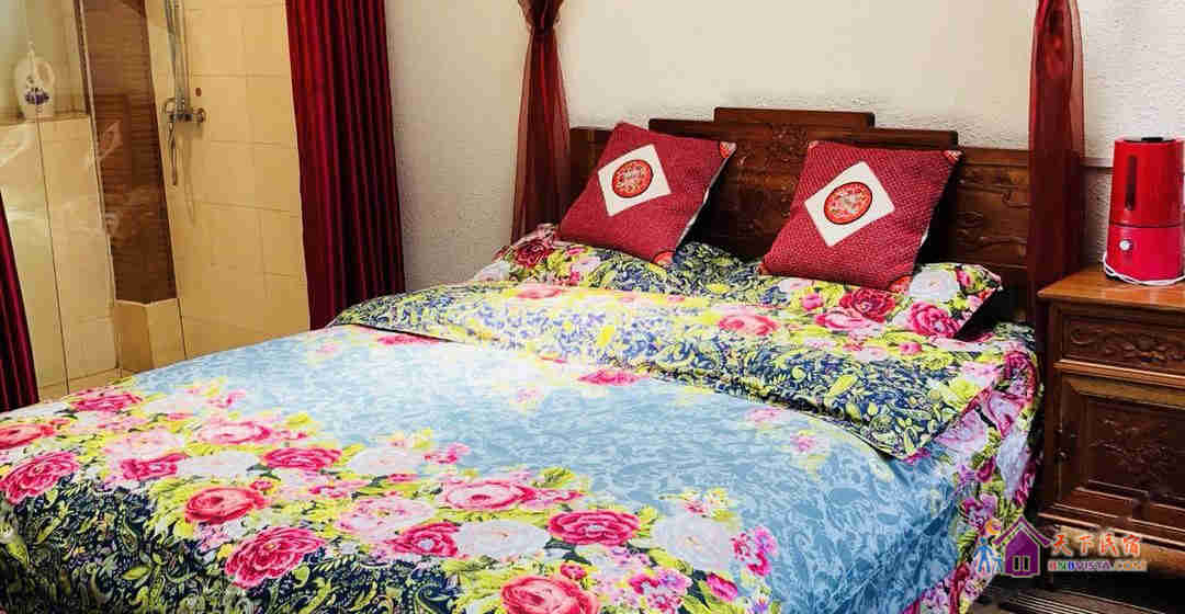 207 天雨流芳 大床房