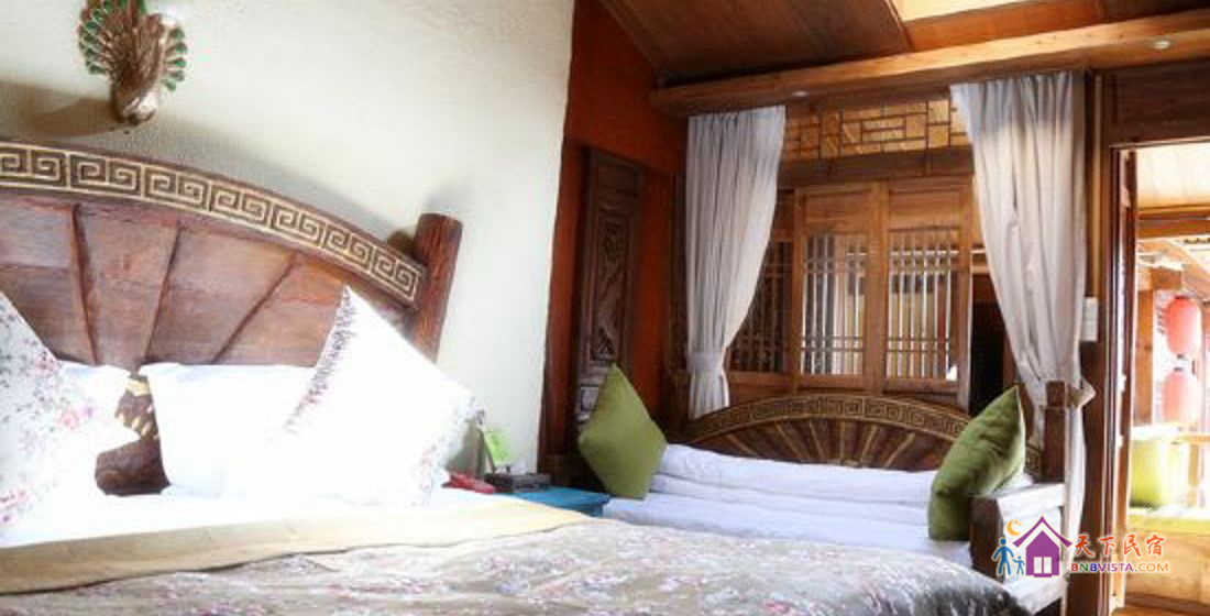 园景温馨家庭房