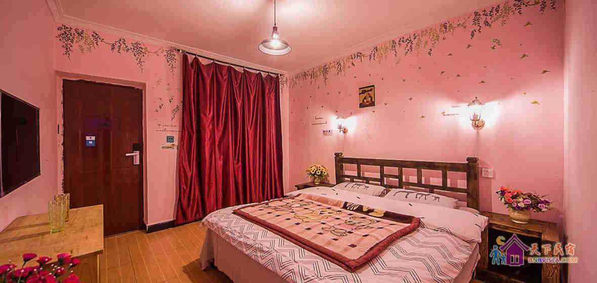 倾城蜜月度假房