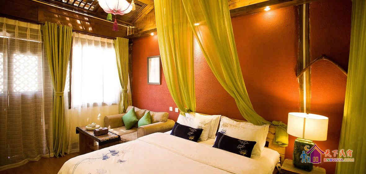 阳光温馨大床房