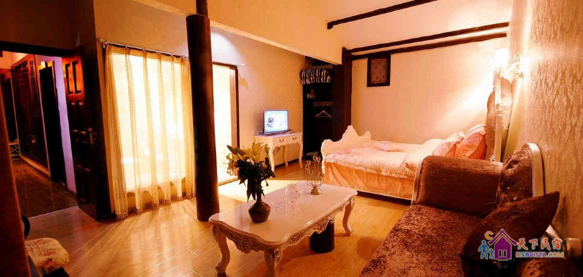 浪漫欧式蜜月大床观景房