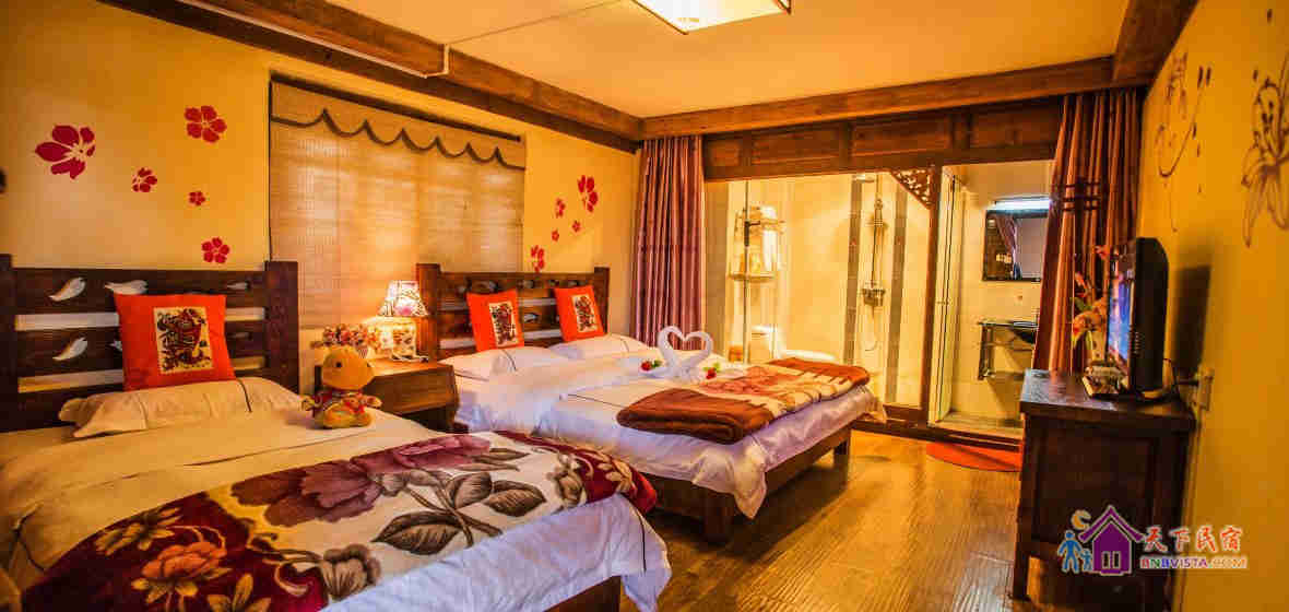 温馨家庭双床房203