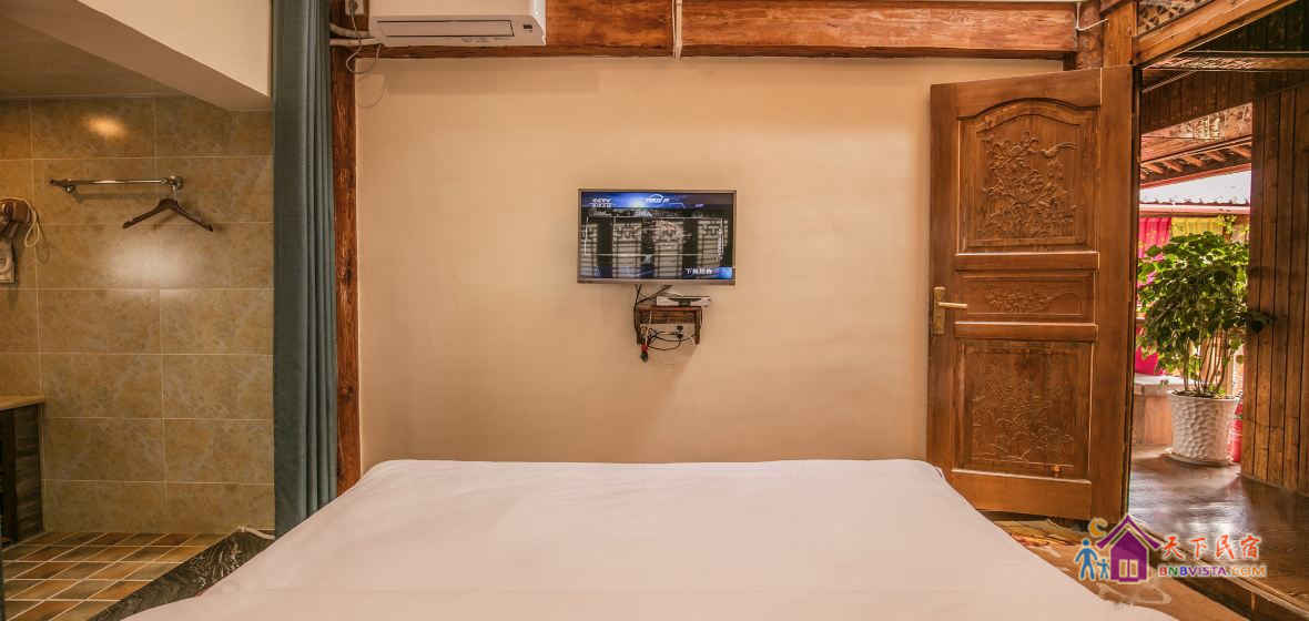 花心动二楼温情大床房