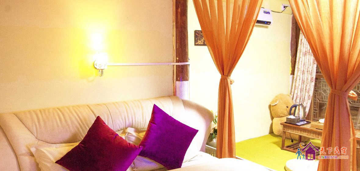 一楼浪漫满屋房