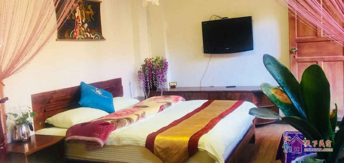 温馨舒适家庭房