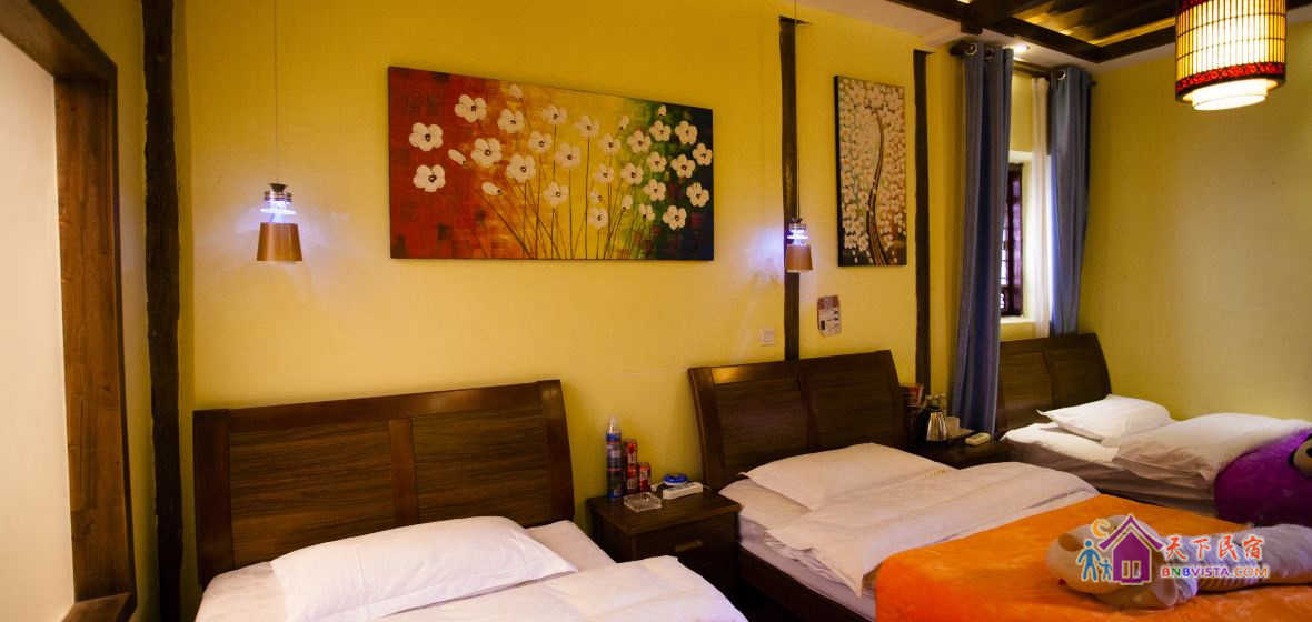 别致三人间(文笔海)