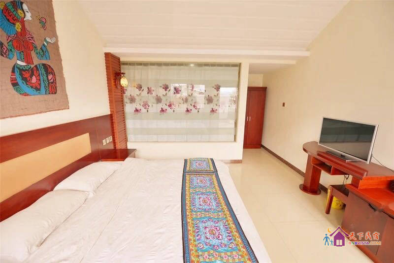 观景阳光大床房