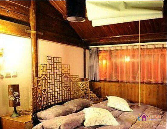 二楼复式豪华大床房