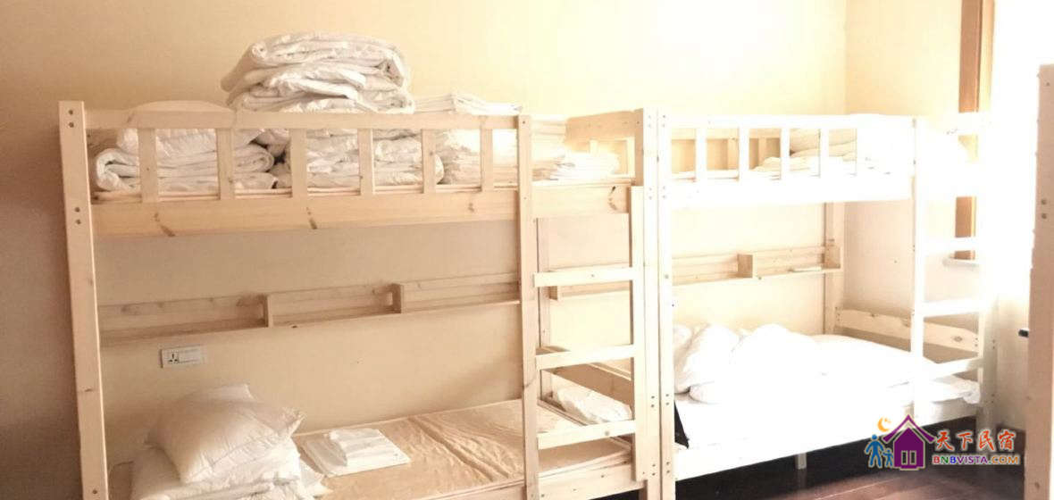 床位4人间(床位)(公共卫浴)