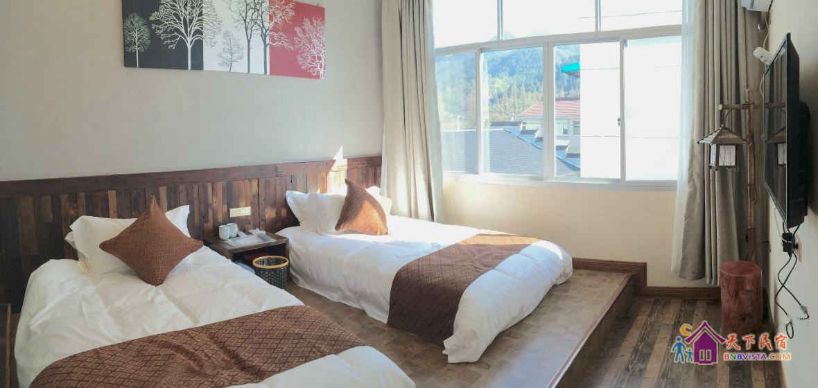 阳光榻榻米双床房301