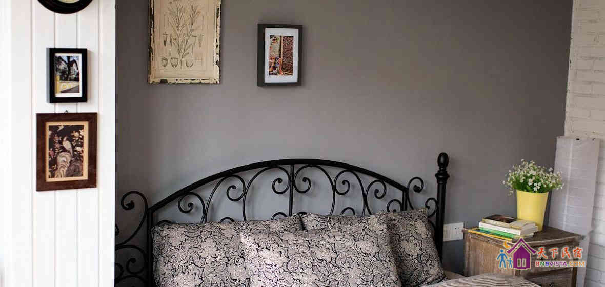 特色主题大床房(灰色)