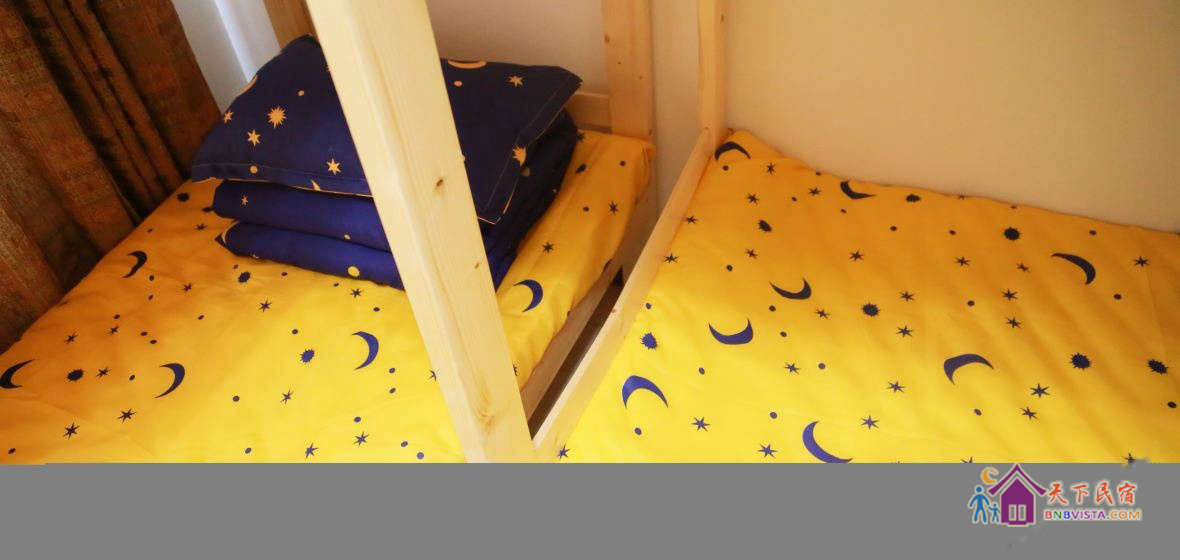 女生6人间(床位)