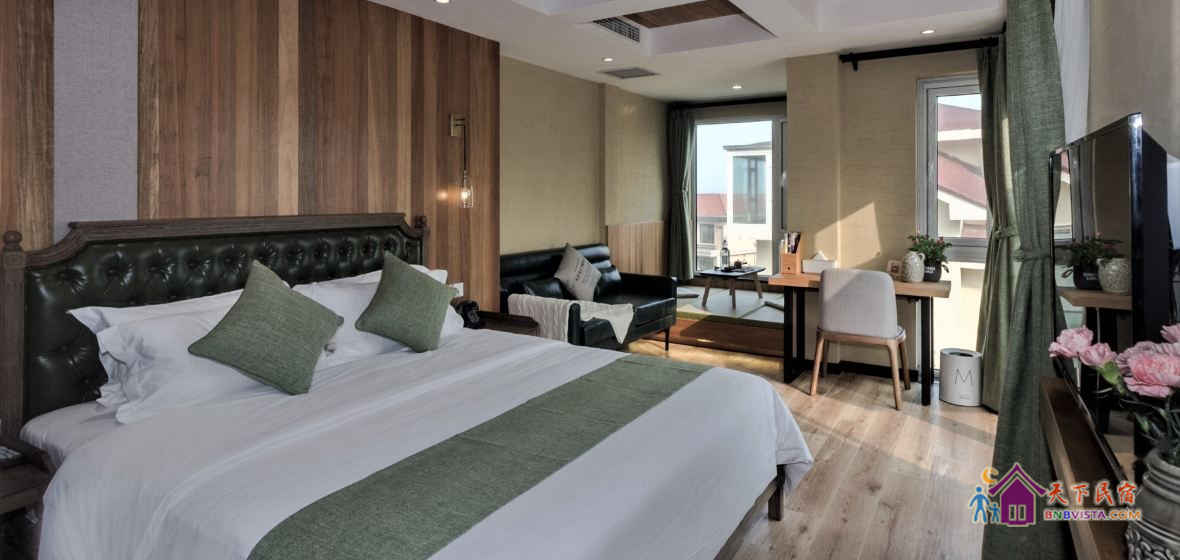 海景阳台榻榻米大床房