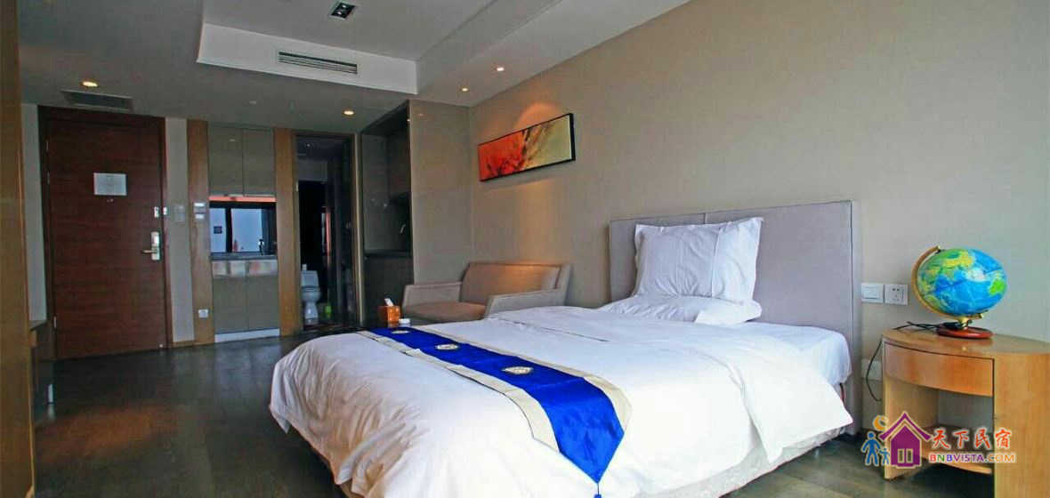 舒馨海景大床房