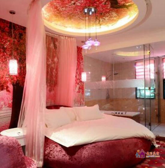 樱花飞舞主题房