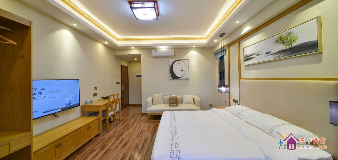 精品阳台大床房