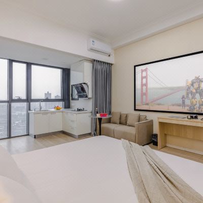 日式原木-影院大床房