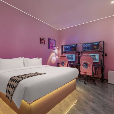 Free|情侣电竞大床房[2K高刷AOC电竞屏+DXRACER高端电竞椅]