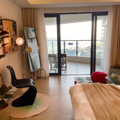 原木风投影海景双床房