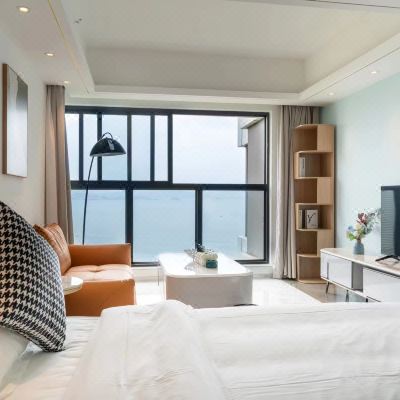 轻奢品质情侣大床房