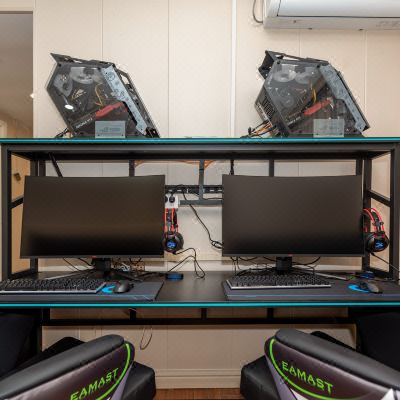 电竞大床房[RTX 3060+I5 12400CPU+165HZ+32曲面屏]