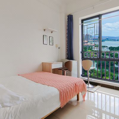 云闲·投影湖景大床房