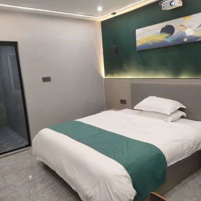 尊享投影大床房