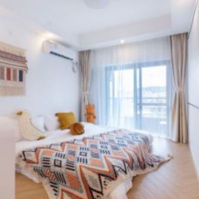 INS风主题大床房（极米投影+冰箱+洗衣机）