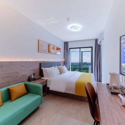 豪华商务大床房{阳台+洗衣机}